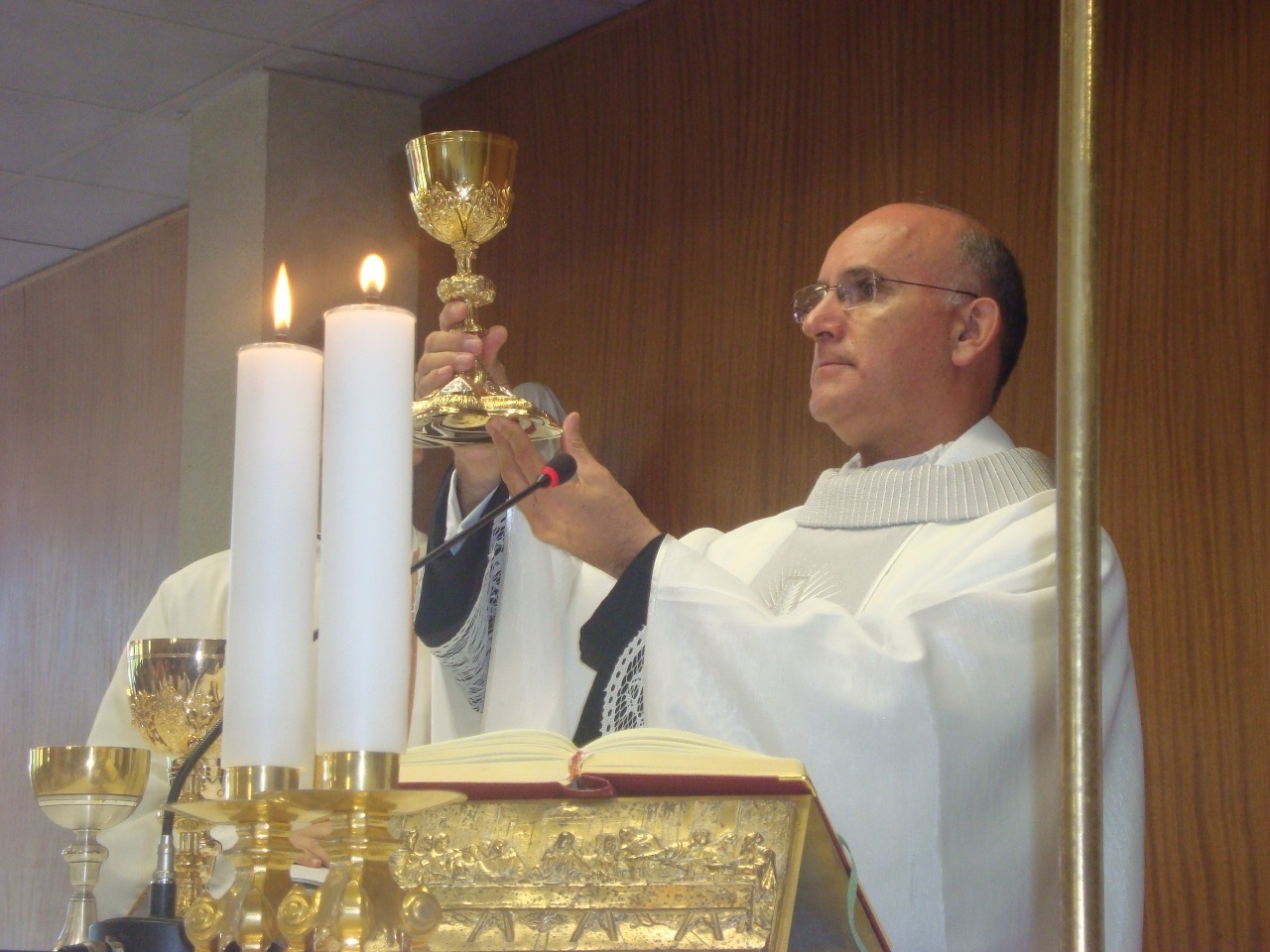 Padre Antonio Rivero - Parroquia María Reina